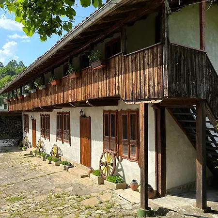 招待所 чевермето Palitsi