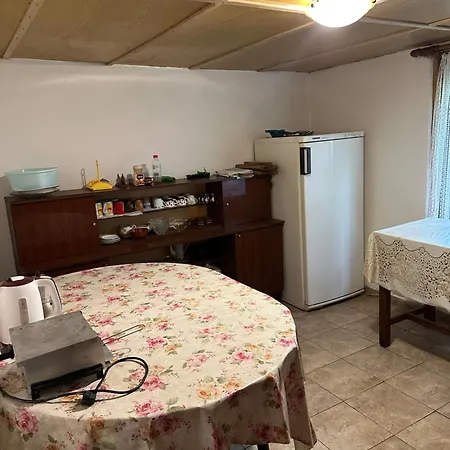 招待所 чевермето