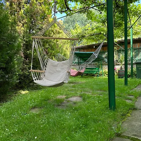 чевермето 招待所 *