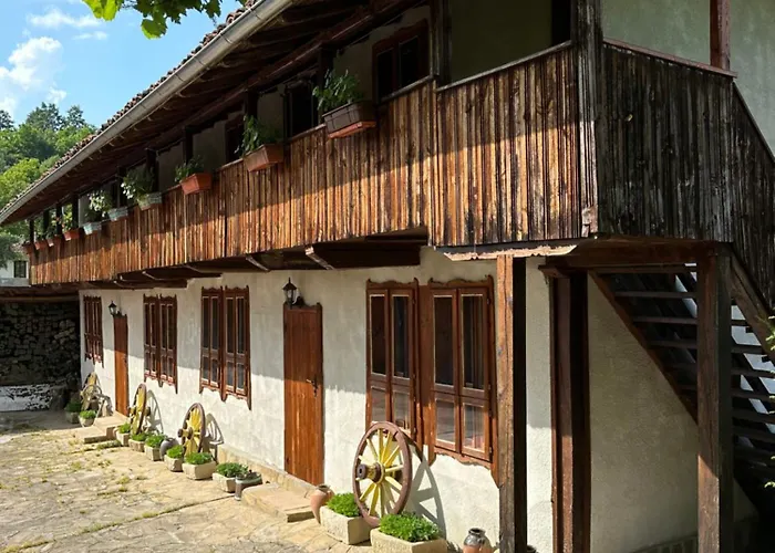 Gæstehus чевермето Palitsi